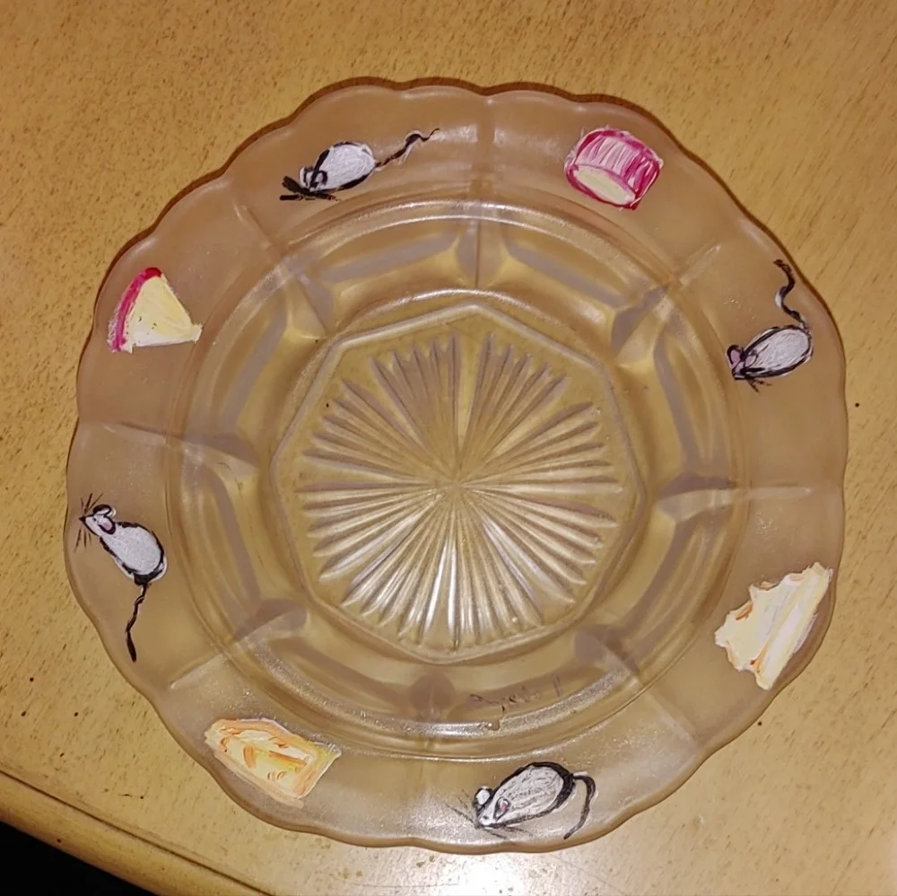 Frosted Glass Cheese - Picture 2 of 4